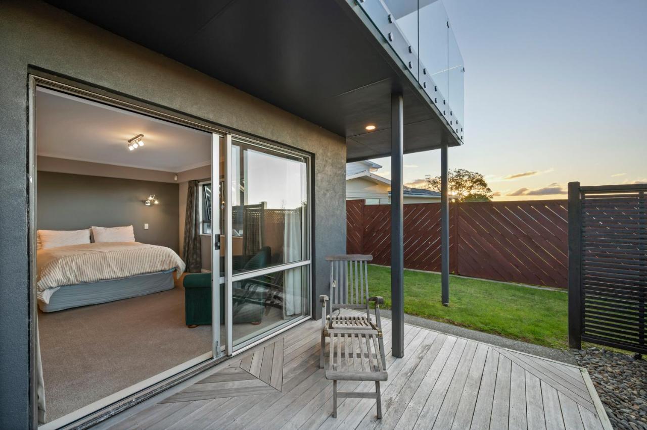 Taupo Escape - Rainbow Point Holiday Home Buitenkant foto