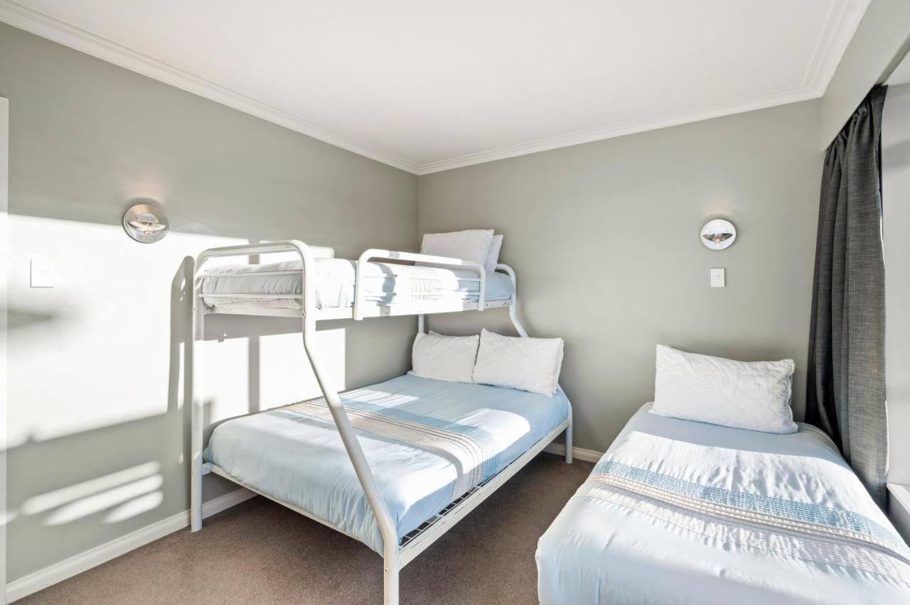 Taupo Escape - Rainbow Point Holiday Home Buitenkant foto