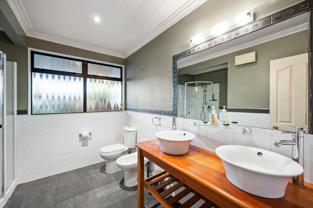 Taupo Escape - Rainbow Point Holiday Home Buitenkant foto
