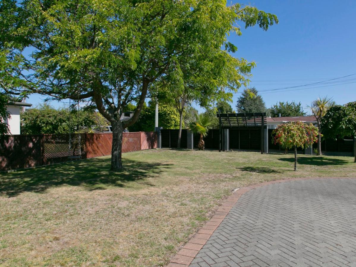 Taupo Escape - Rainbow Point Holiday Home Buitenkant foto